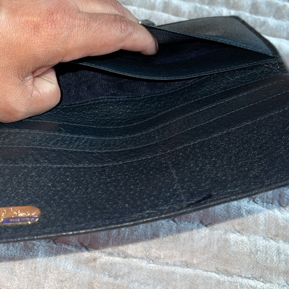 COPY - Authentic preloved Gucci wallet excellent condition navy blue. - Picture 11 of 14
